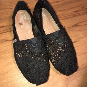 Black Lace Toms